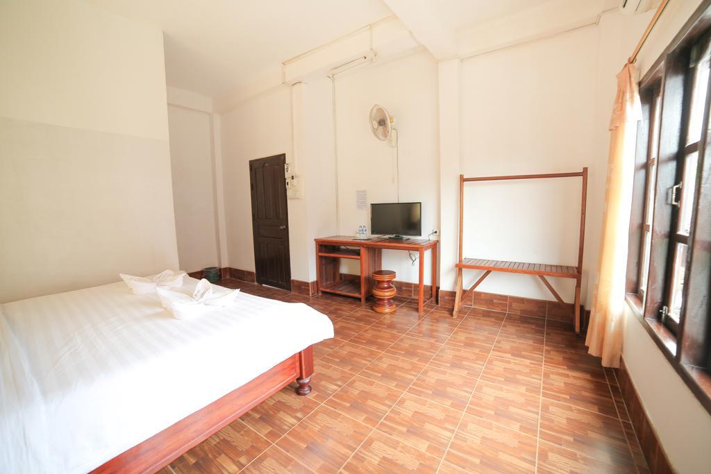 Maylay Guesthouse Ванг-Виенг Экстерьер фото